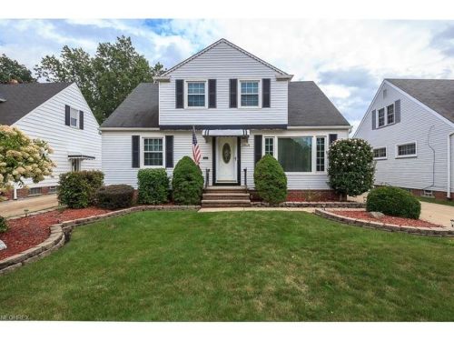 29574 Shaker Dr, Willowick, OH 44092-2234