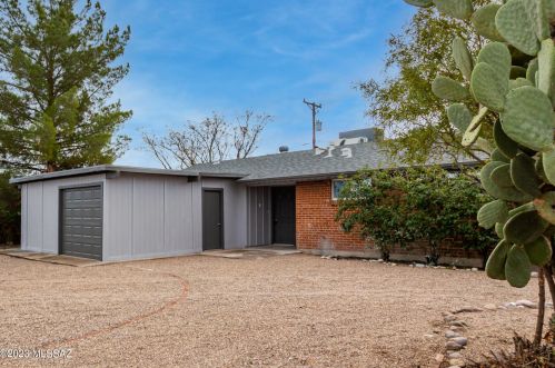 7132 18th St, Tucson, AZ 85710-4937