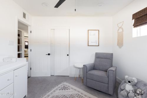 5744 12 St, Phoenix AZ 85086-7351 exterior