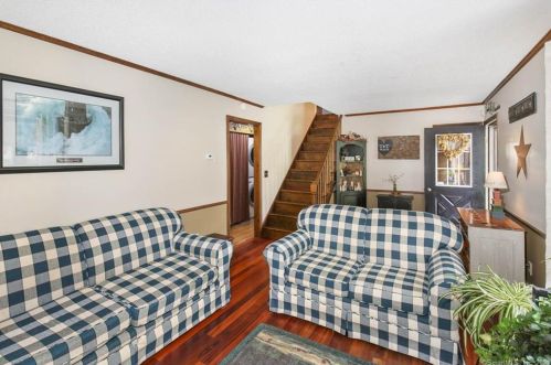 32 Elvira Hts, Putnam CT  06260-2500 exterior