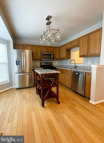 12846 Silvia Loop, Woodbridge, VA 22192-5095