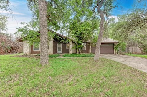 301 Thornton Cv, Georgetown, TX 78628-3356