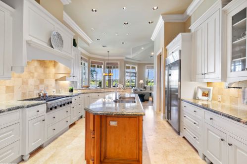 408 Indies Dr, Vero Beach FL  32963-9504 exterior