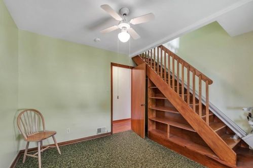 155 Warren Dr, New Kensington PA  15068-5240 exterior