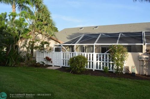 9425 Boca Gardens Pkwy, Boca Raton, FL 33496-3772
