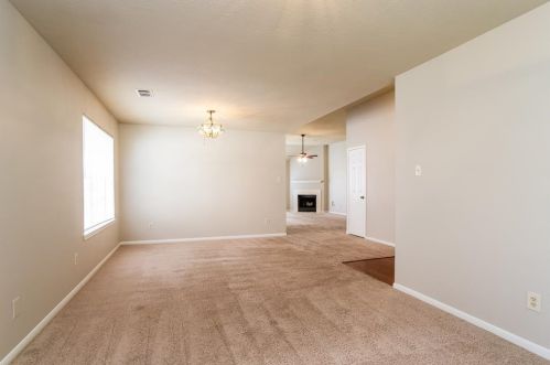 19010 Dee Woods Dr, Humble TX  77346-5041 exterior
