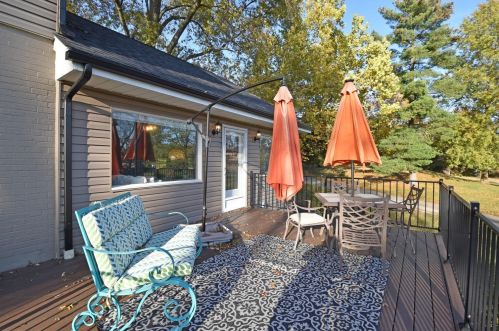 6009 Cleves Warsaw Pike, Cincinnati OH 45233-4935 exterior