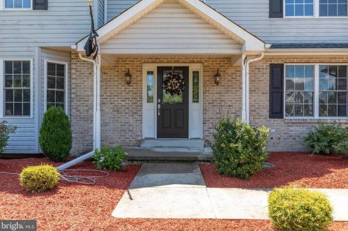 20 Kings Ct, Swedesboro NJ  08085-5033 exterior