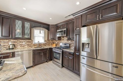 146 Sadler Rd, Bloomfield NJ  07003-5321 exterior