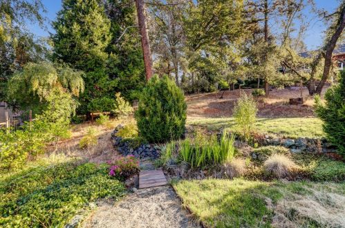 17155 Oscar Dr, Grass Valley CA  95949-7220 exterior