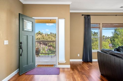 28 Fresno St, Lake Nacimiento CA  93446-2014 exterior