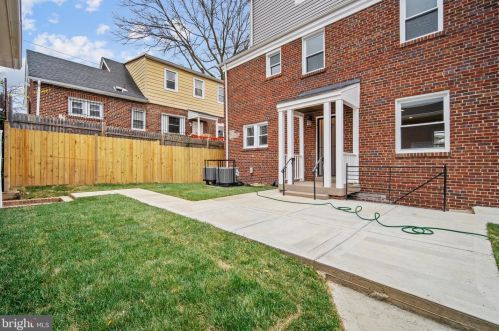 5010 Brooks St, Washington DC  20019-5318 exterior