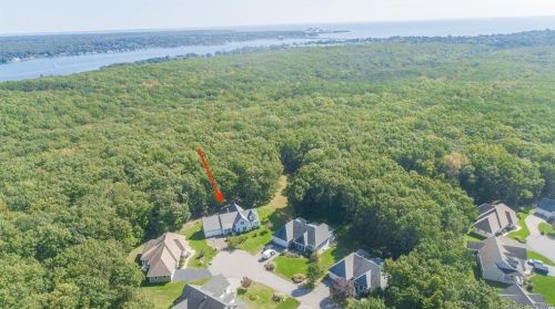 5 Hudson Ln, Niantic, CT 06357-1967