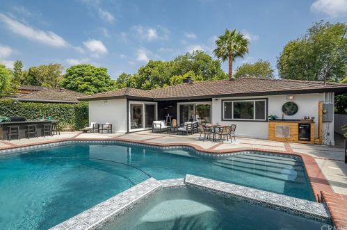 5230 El Cedral St, Long Beach CA  90815-3904 exterior