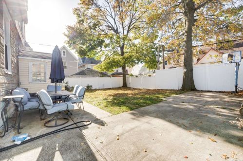 89-20 113th St, Jamaica, NY 11418-1340