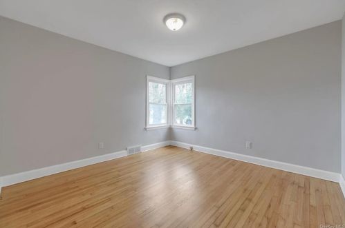 117 Mount Airy Rd, Newburgh NY  12553-6828 exterior