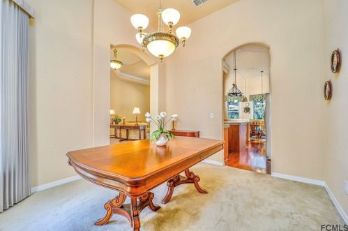 1422 Dolph Cir, Ormond Beach FL 32174-2891 exterior