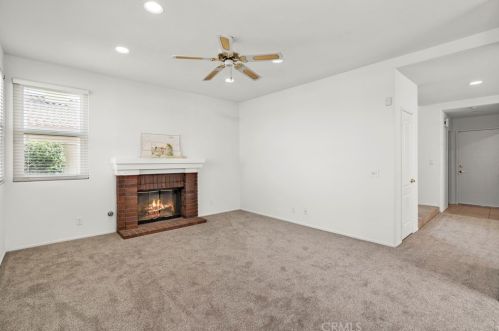 7 Villa Valtelena, Lake Elsinore CA  92532-0110 exterior