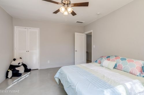 221 Calle De Jardin, Tucson AZ  85711-3406 exterior