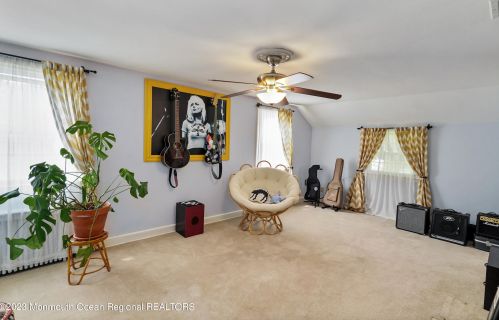 17 Grant Pl, Tinton Falls NJ  07701-2117 exterior