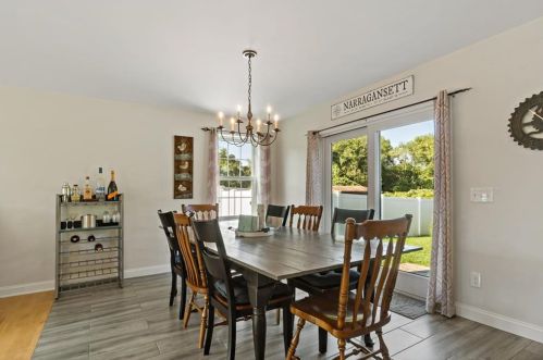 41 Orlando Dr, South Kingstown RI  02882-4416 exterior