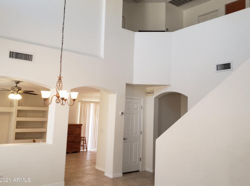 2725 Catalina Ave, Mesa, AZ 85204-3036