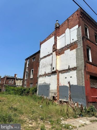2126 21st St, Philadelphia, PA 19121-1405