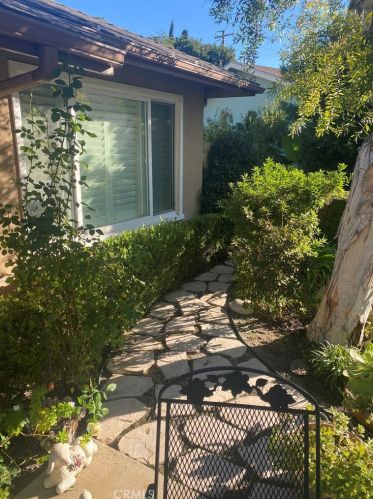 1135 Tularosa Ave, Orange, CA 92866-2842
