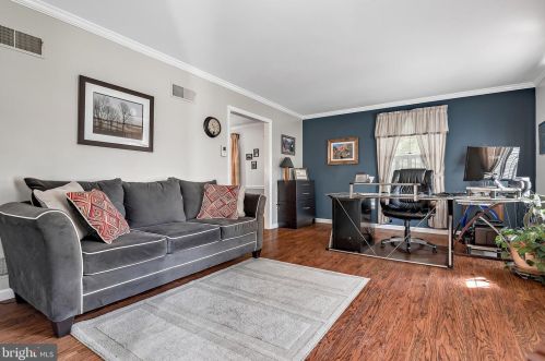 21 Strayer Dr, Carlisle PA  17013-4403 exterior