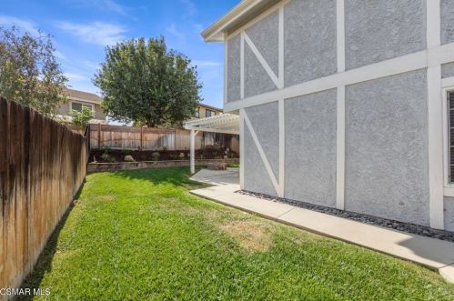 840 Beachnut Ave, Simi Valley CA  93065-5278 exterior