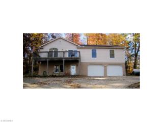 81 Mohawk Dr, Malvern, OH 44644-9562