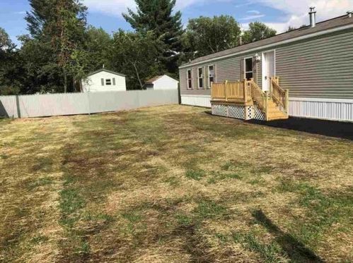 8 Mckee Dr, Concord, NH 03301-7418