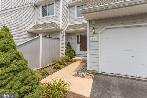 57 Jonathan Ct, Kennett Sq, PA 19348-1850