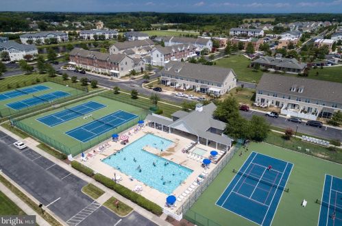 33675 Hunters Run, Lewes DE  19958-4844 exterior