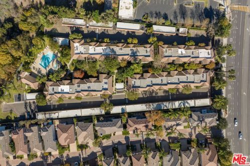 4201 Las Virgenes Rd, Calabasas CA  91302-2952 exterior