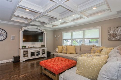 32 Adams St, Floral Park NY  11001-2810 exterior