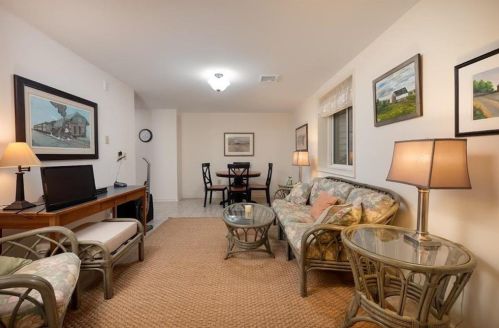 4721 Reston Dr, Easton PA  18040-6756 exterior