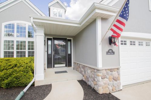 801 Belmont Dr, Watertown, WI 53094-7723