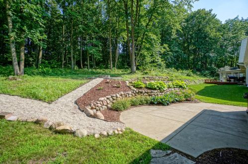 2839 Rolling Ridge Dr, Waukesha WI  53188-1362 exterior