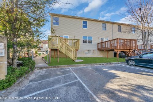 23 Kletsk Hl Rd, Lakewood NJ  08701-2971 exterior