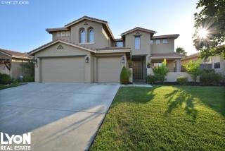 5017 Stroman Ln, Sacramento, CA 95835-2057