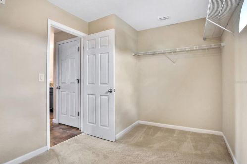 1753 Berkshire Cir, Vero Beach FL 32968-6720 exterior