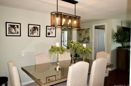 59 Carriage Dr, Wallingford CT 06492-3111 exterior