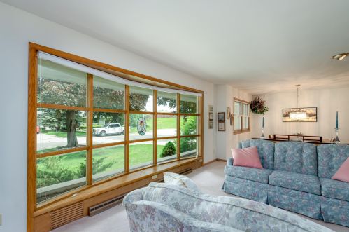 7850 5 Ave, Kenosha WI 53143-6101 exterior