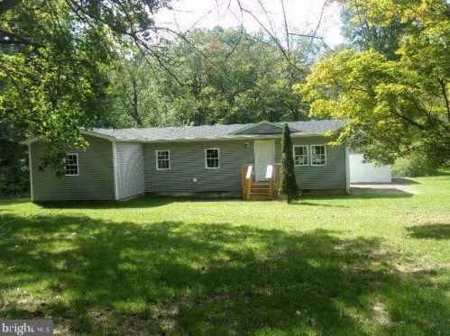 305 Compass Rd, Parkesburg, PA 19365-2125