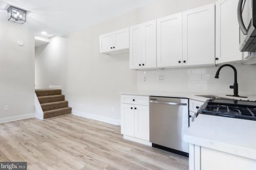 723 Market St, Gloucester NJ  08030-1540 exterior