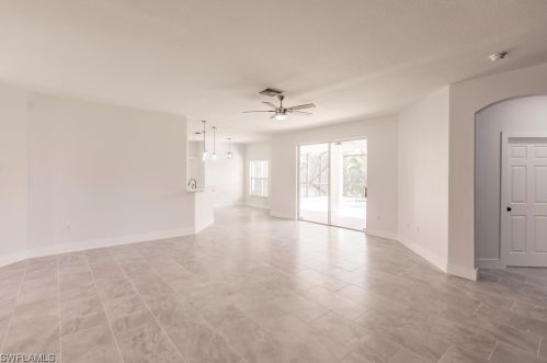 1823 6th Ave, Cape Coral FL  33909-9216 exterior