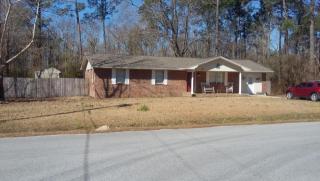 152 Wedgewood Dr, Caryville, FL 32425-1313
