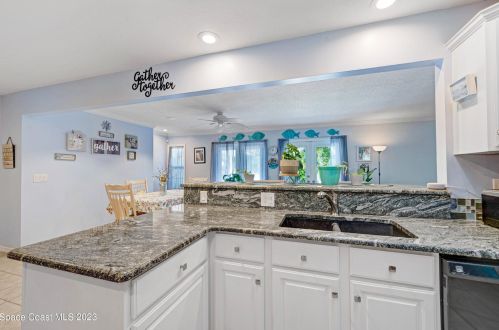 221 Degan Pl, Sebastian FL  32958-4509 exterior