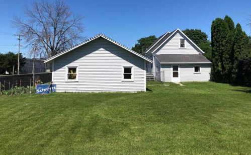 1211 Bellevue St, Green Bay, WI 54302-2101